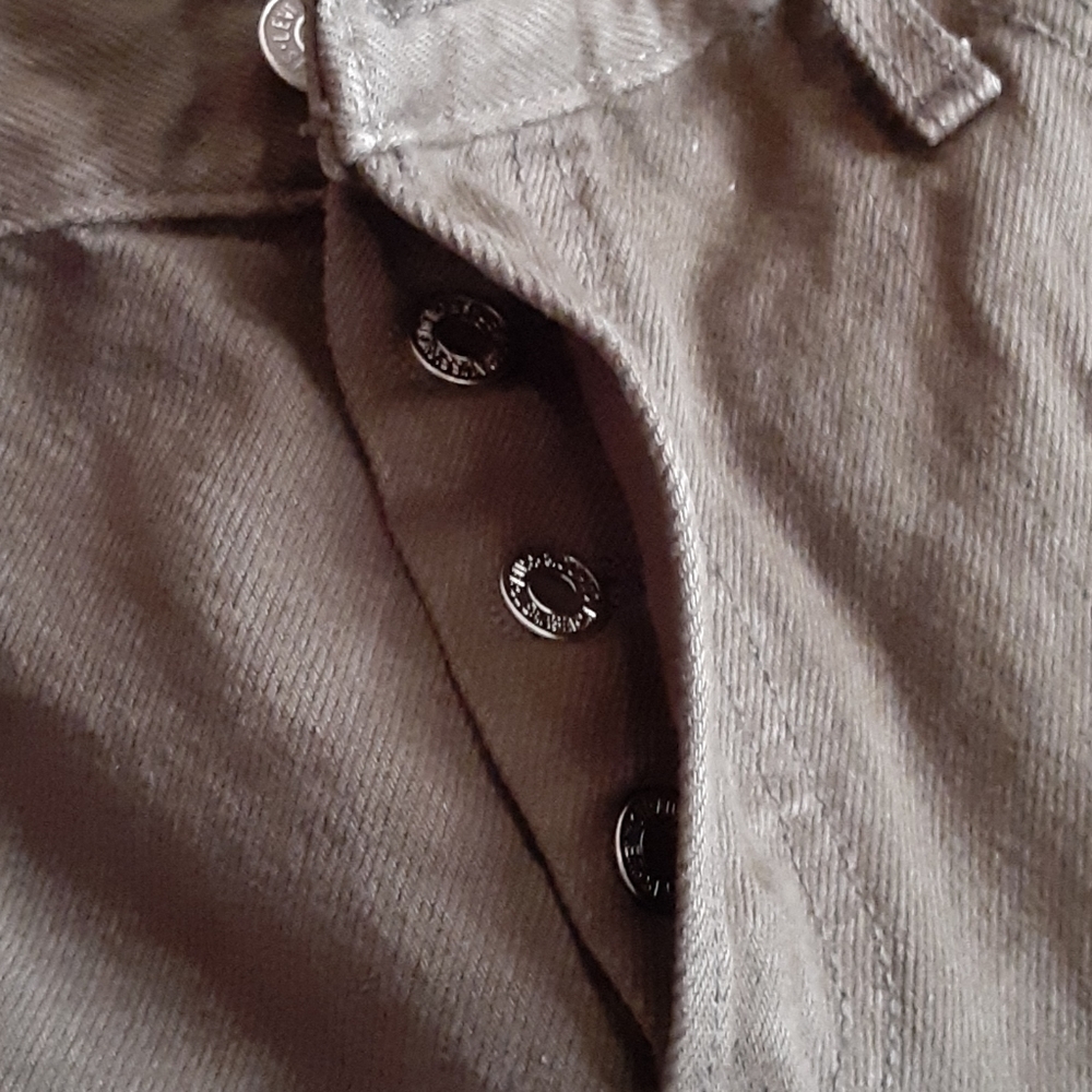 Levi's 501 CT Distressed Jeans - Picture 5 of 9